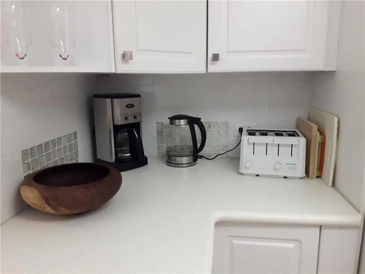 Lacovia Condo #39 Grand Cayman Holiday home